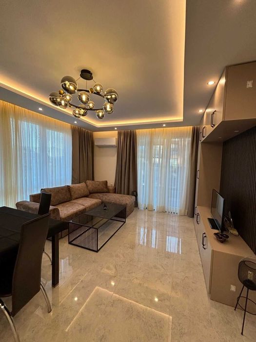 Дава се под наем Тристаен апартамент в Пловдив, Христо Смирненски - 96 кв.м за 800 € - Снимка #1