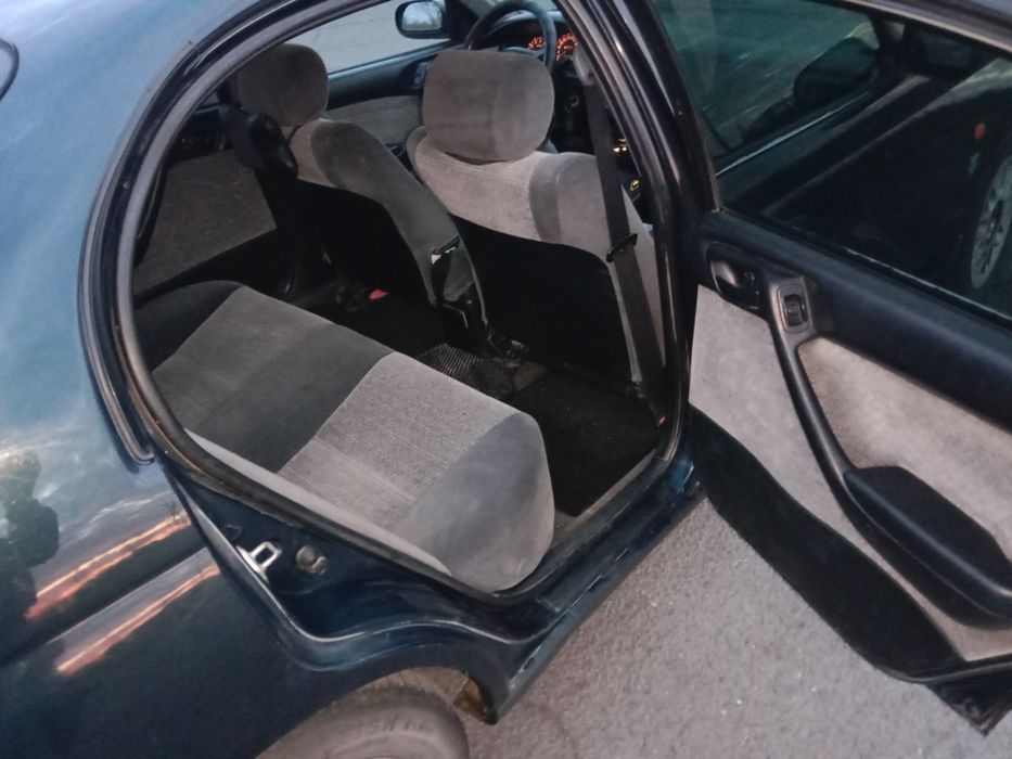 Продам тоета Карина е