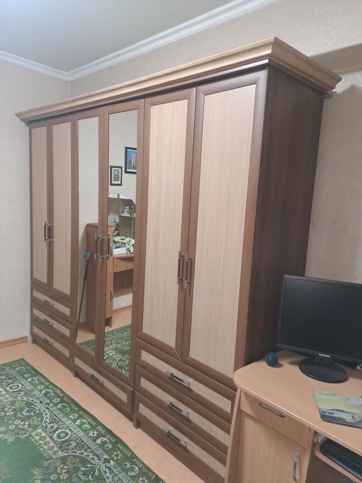 Платяной шкаф для одежды