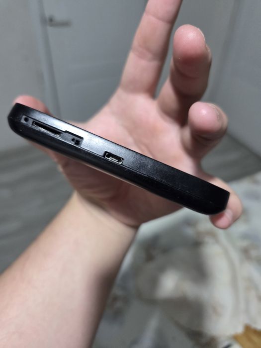 Продаеться карманный модем(роутер)