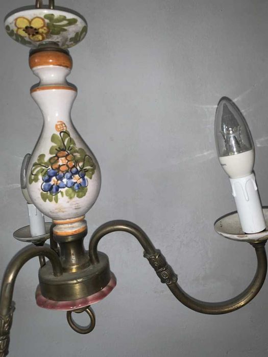 Candelabru portelan cu trei brate de bronz