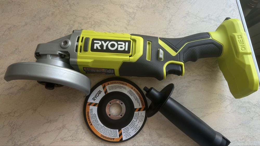 Нов акумулаторен ъглошлайф Ryoby