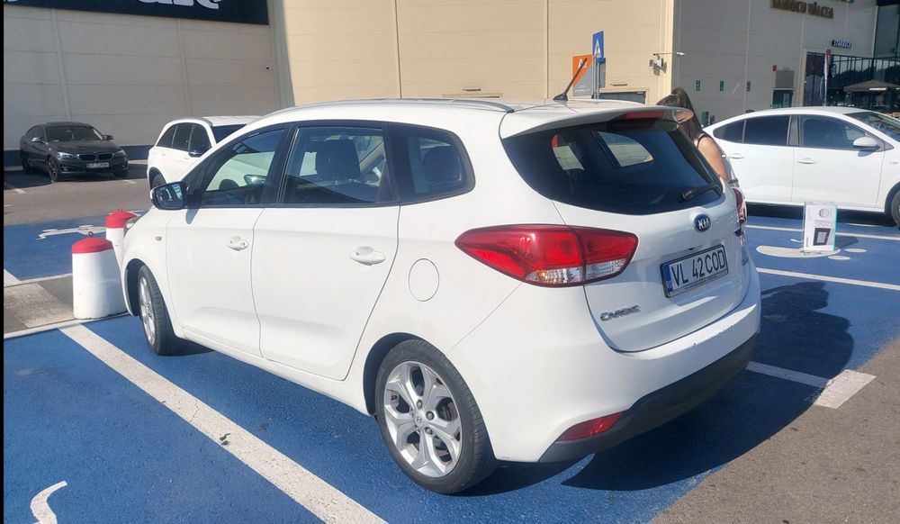 Vand sau Schimb Kia Carens 1,7 CRDI  An 2015
