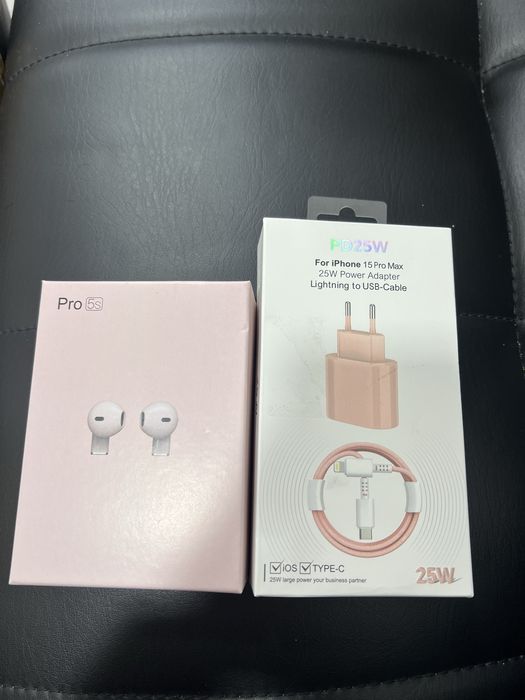 Наушники и зарядка(розовые)