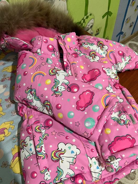 Продам дет.куртку 9000