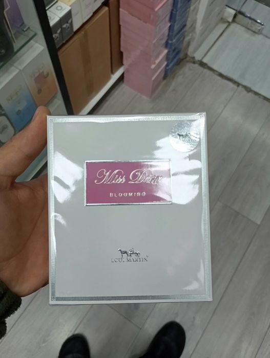 Dubayski atrlar optom narxlada