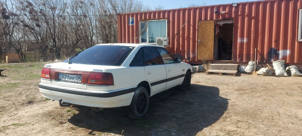 Продам машину мазду 626