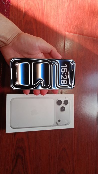 Iphone 17 pro max sim + esim