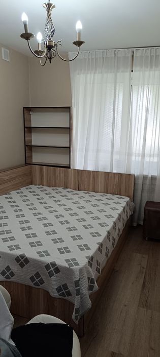 Чиланзар 26  Продам 2/4/4 кирпич Балкон 2/6. 54 квадратов