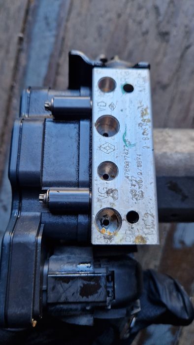 Pompa ABS Dacia Duster I 1.5dci, cod 476607477R