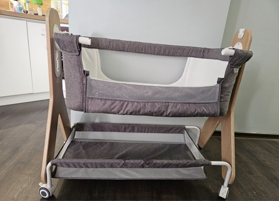 Кошара next to me