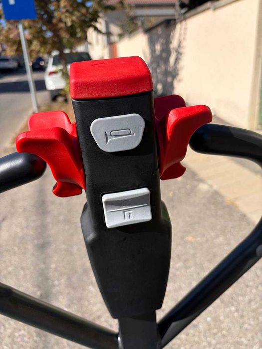 Transpaleta electrica 1500 kg noua, garantie 2 ani