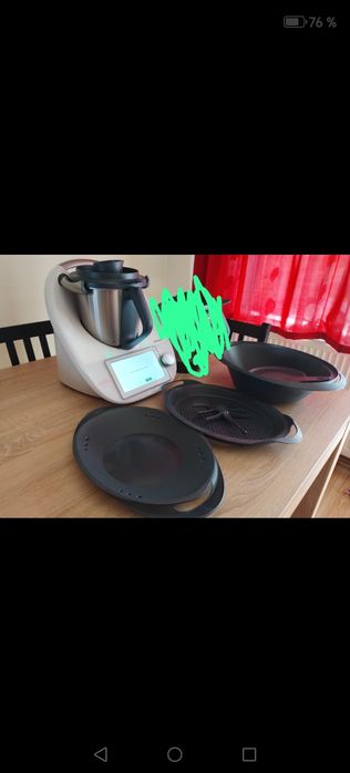 Thermomix cu doi fluturi si un bol