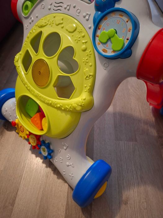 Premergator cu muzica, poezii, povesti si activitati