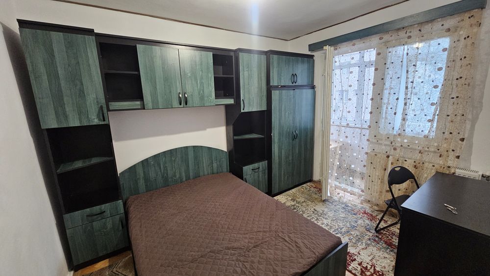 Închiriez o camera într-un apartament cu 2 camere