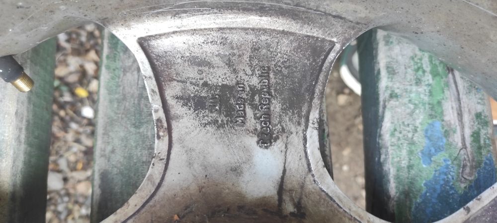 Продавам Джанти за Опел.