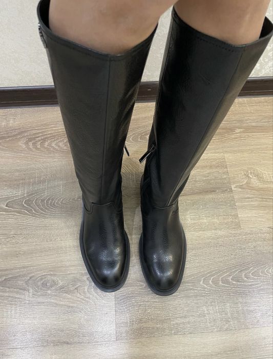 Новые зимние сапоги Basconi