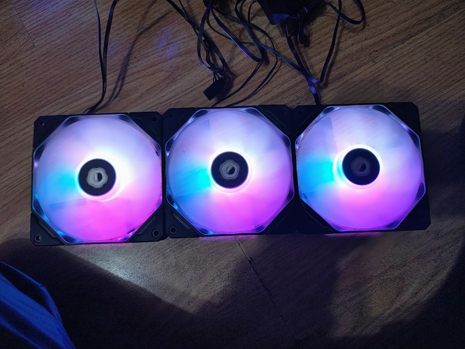 Ventilatoare id-cooling ARGB+Controler id-cool ARGB
