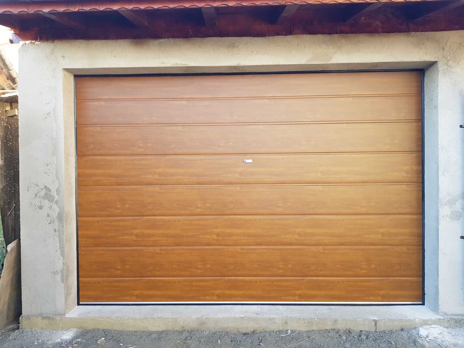 usi garaj de vanzare cu montaj in dabuleni,usa garaj automata