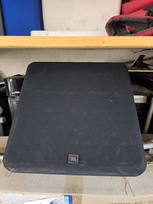 Vand 9 bucati boxe JBL