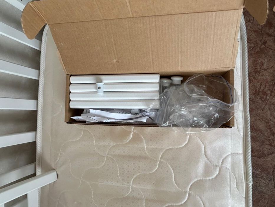 Детская кровать с маятником