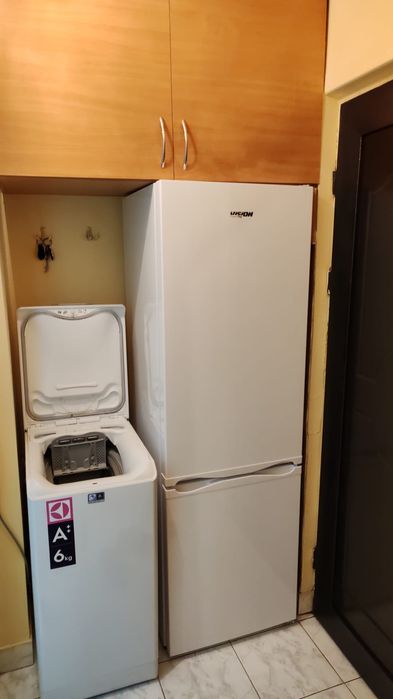 Închiriez garsoniera confort 1