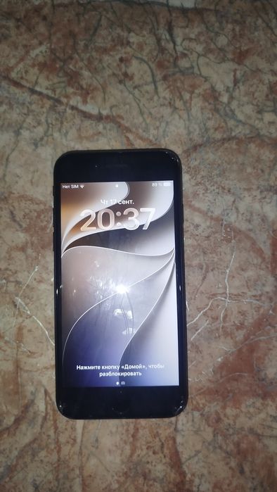 Айфон 8 SE , продам за 25 к тг