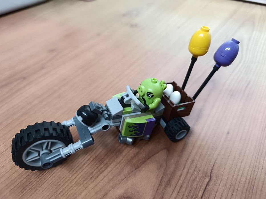 Продам конструктор Лего