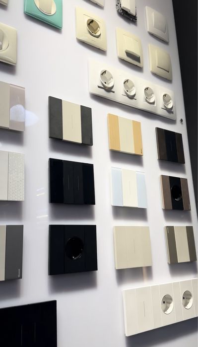 Розетки и выключатели