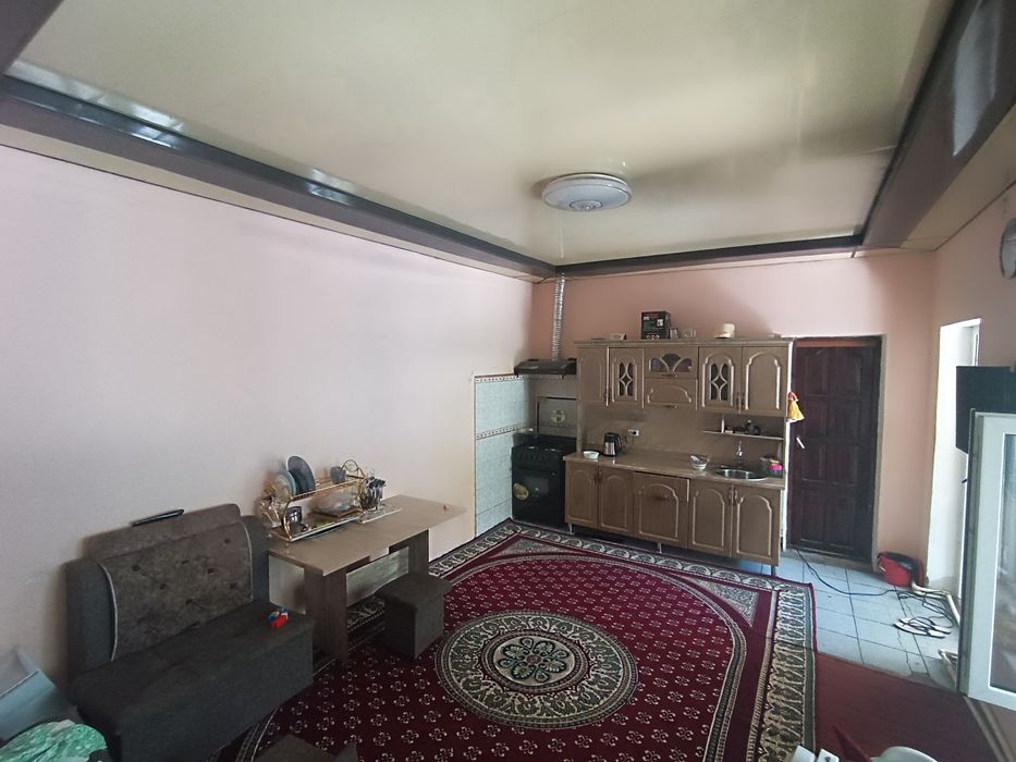 Uy sotiladi Erkin. yer narxida