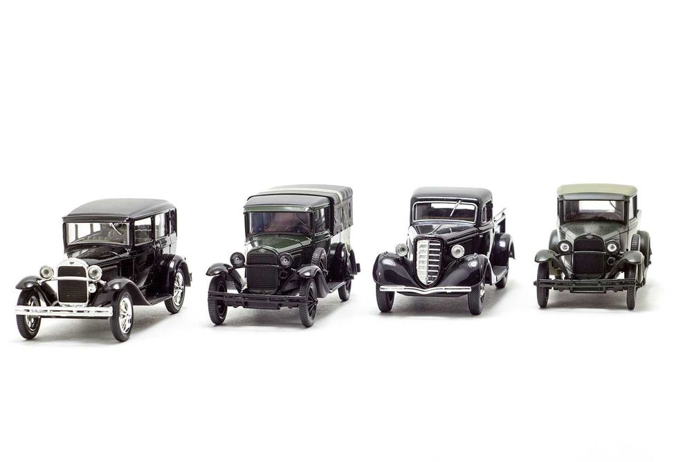 Игрушечные ретро автомобили, машины ф-мы Наш Автопром, масштаб 1:43.