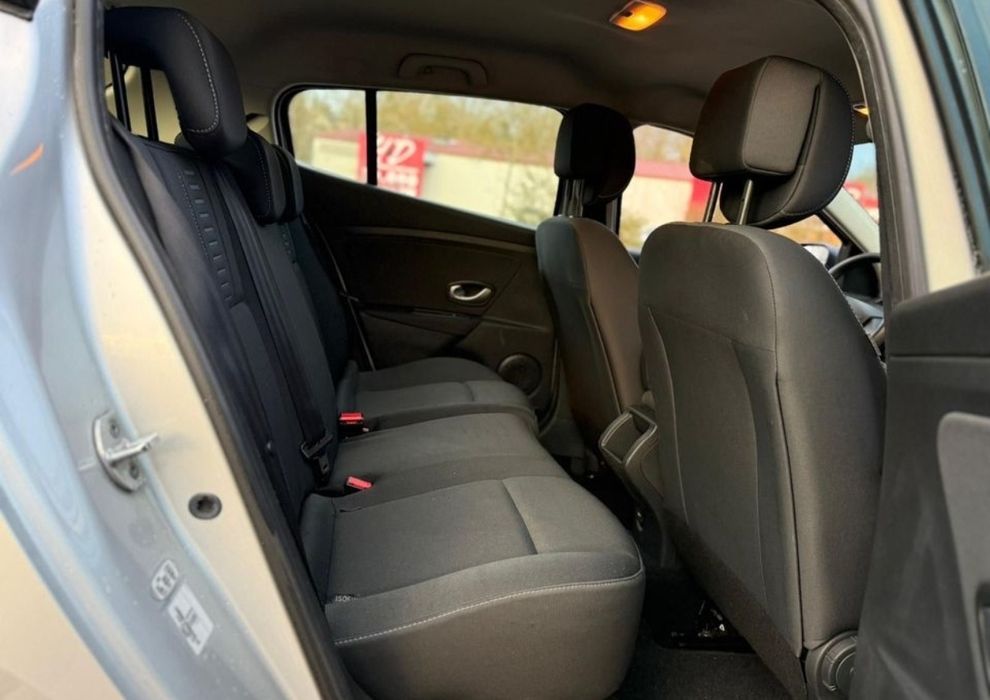 Renault Megane 1,6 Benz și gaz  2011