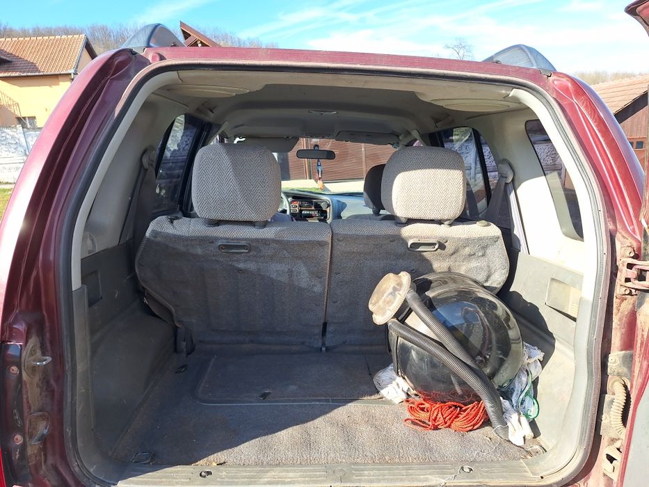 Vând Suzuki Grand Vitara 2.5 V6