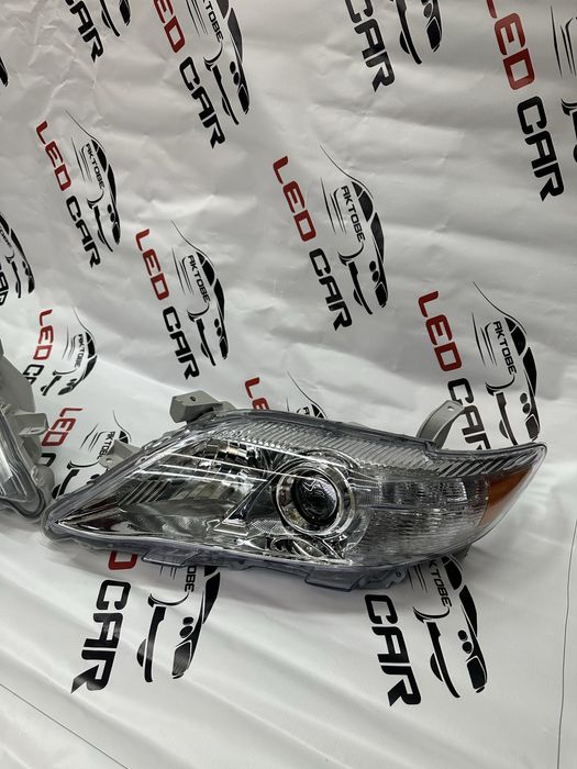 Фары на Toyota Camry 45