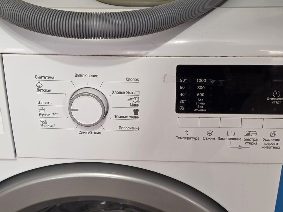 Продам машинку в хорошем состоянии