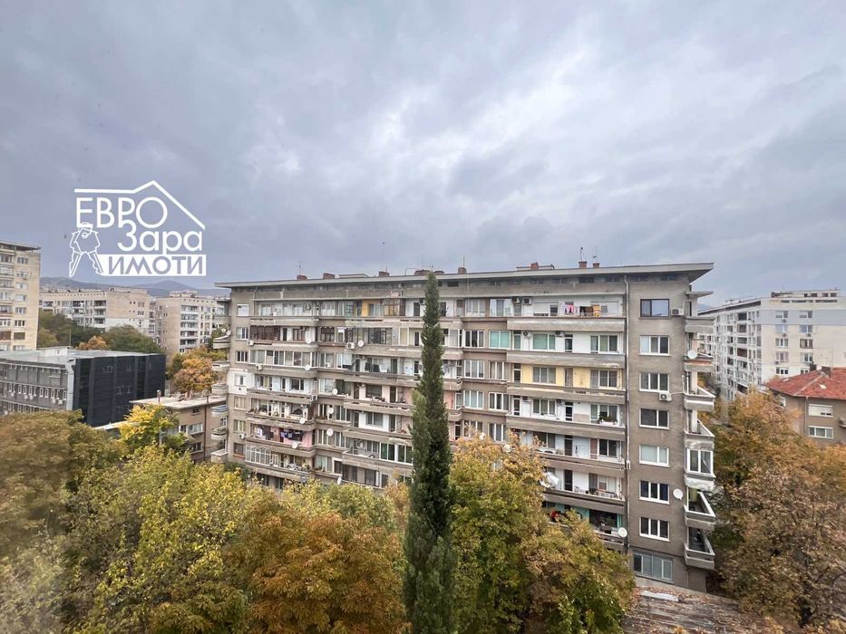Продава се Четиристаен апартамент в Стара Загора, Център - 105 кв.м за 1235 €/кв.м - Снимка #12