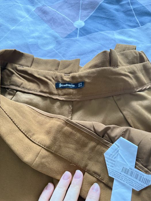 Pantaloni Stradivarius