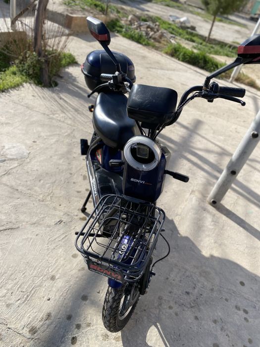 Скутер 6 та аккумулиятор 9 ой хайдалнган