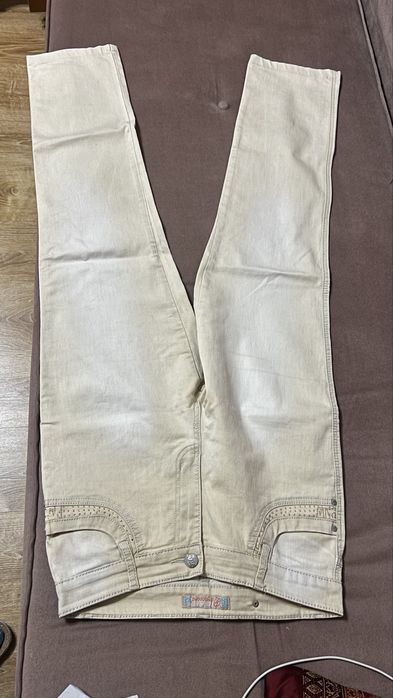 Продам женские  одежды  размер 46.