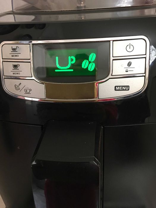 Кафеавтомат SAECO Intelia черна