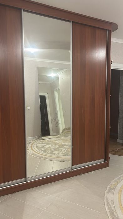 Срочно продам шкаф купе