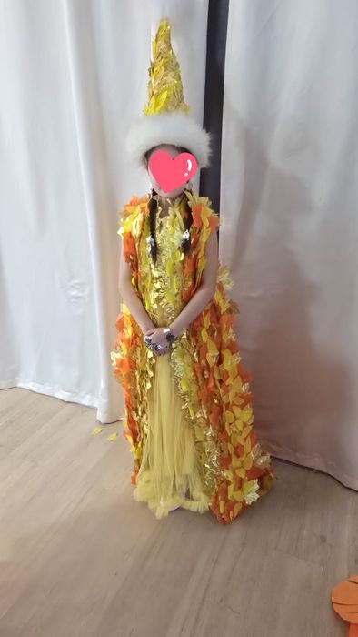 Сәукеле из листьев. Ручная работа