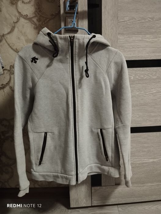 продаётся джинцовка и олимпийка