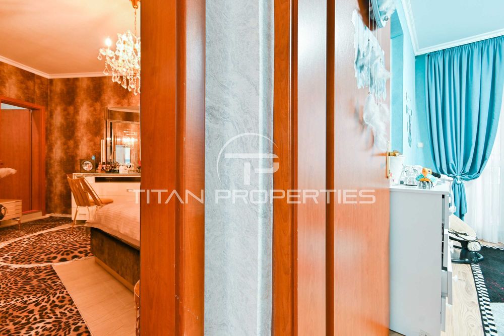 Продава се Тристаен апартамент в София, Свобода - 160 кв.м за 1875 €/кв.м - Снимка #5