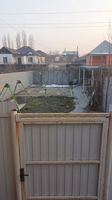 Продам квартиру в Боралдае