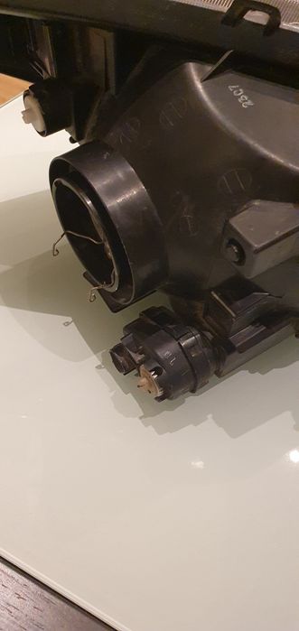 Фар за Тойота Рав 4