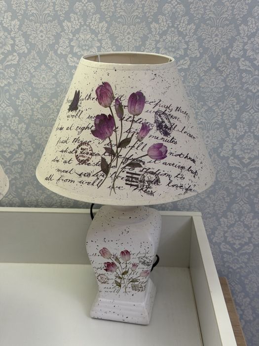 Настольная лампа для спальной комнаты