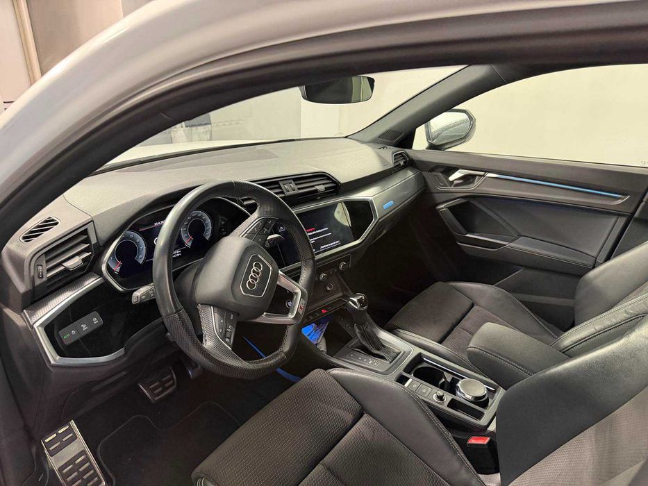 Продавам Audi Q3 Sportback, Sline