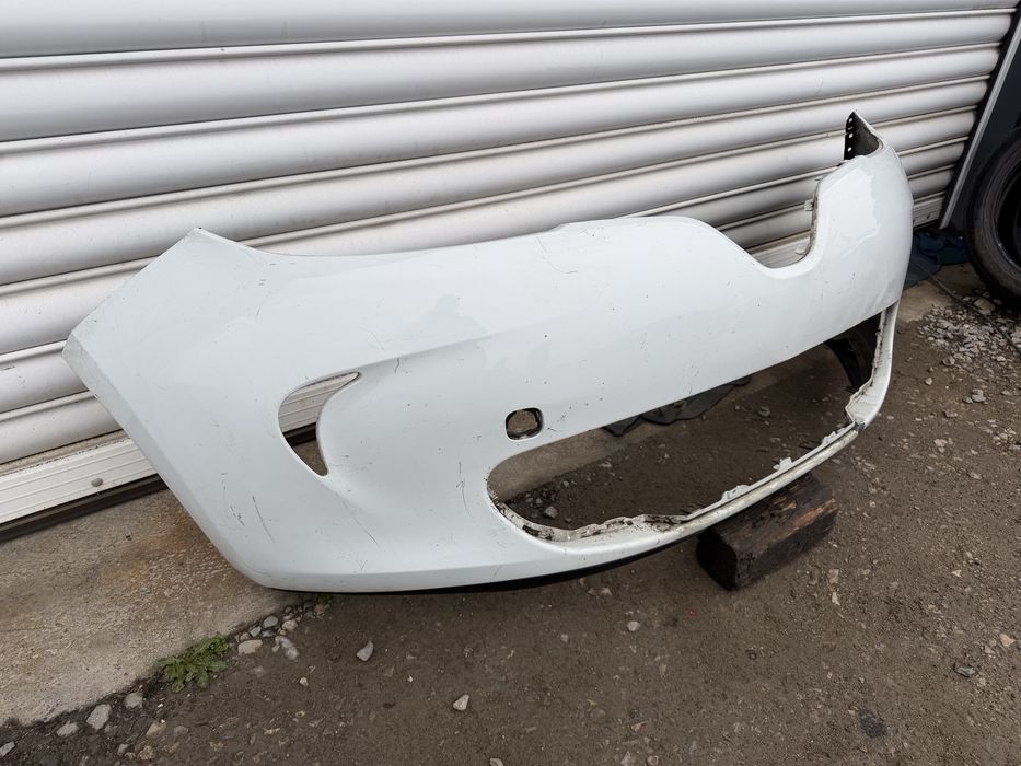 Предна броня за Renault Zoe (2012-2019)