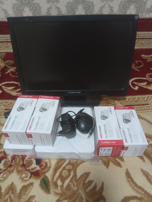 Камера наблюдения 4 камеры комплект камеры видеонаблюдения Hikvision